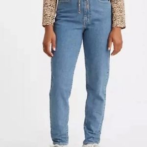 Levis High-Wasted Taper Jeans 26X27